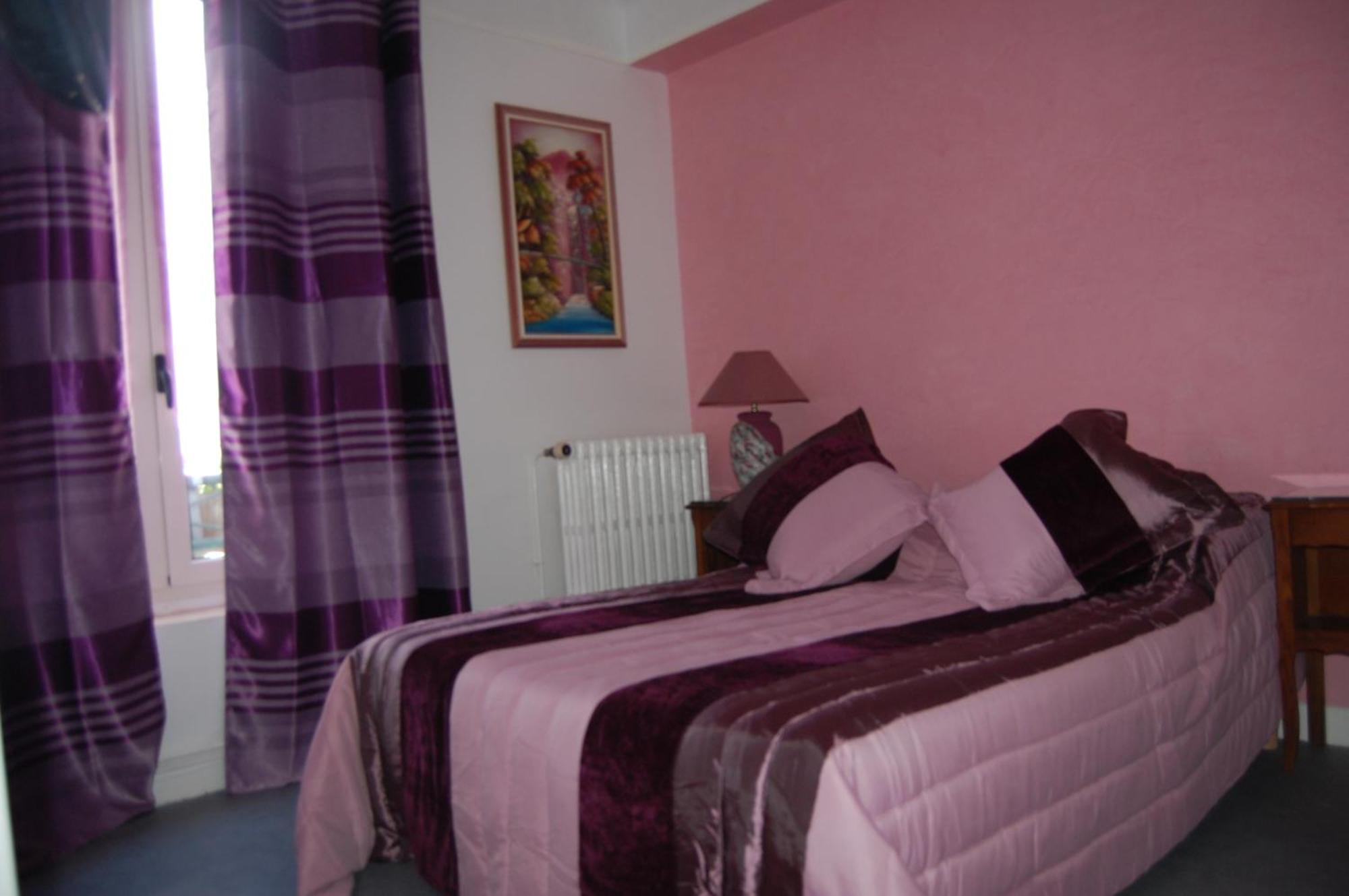 Hotel La Tour Sully-sur-Loire Ngoại thất bức ảnh