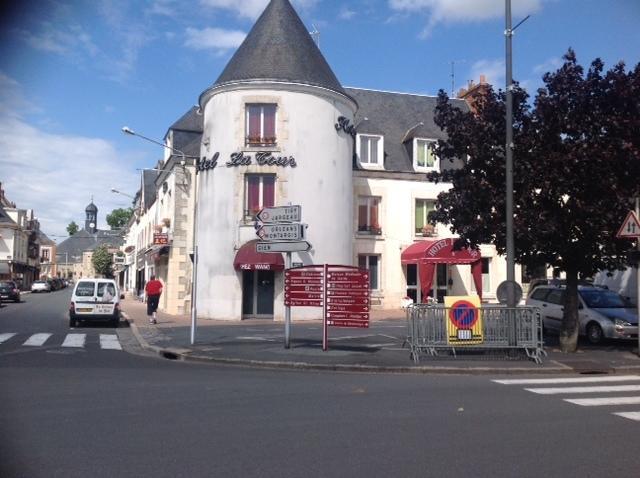 Hotel La Tour Sully-sur-Loire Ngoại thất bức ảnh