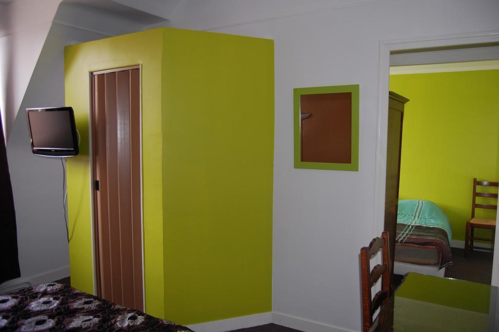 Hotel La Tour Sully-sur-Loire Phòng bức ảnh