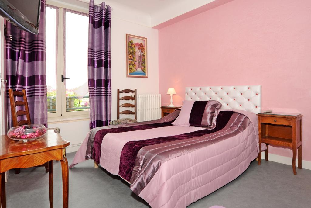 Hotel La Tour Sully-sur-Loire Phòng bức ảnh